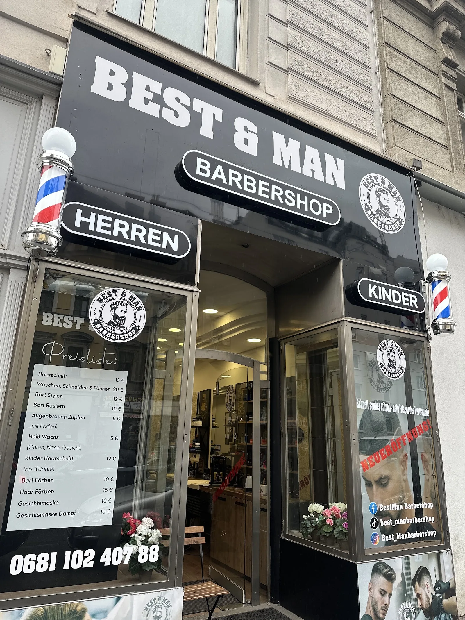 Blick in den Salon